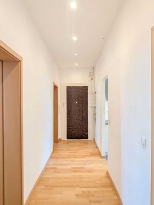 HOMESK - Sofort bezugsfrei! 4-Zimmer-Hochparterre mit Balkon in Lankwitz