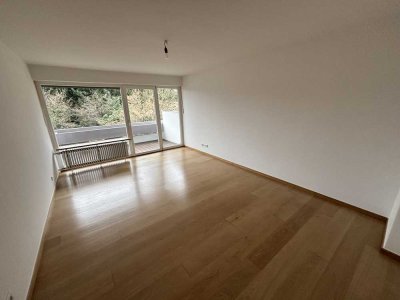 Helle 2-Zimmer Wohnung mit 2 Balkonen in München Sendling-Westpark