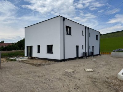 Doppelhaushälfte mit 5 Zimmern in Ruhelage – jetzt schlüsselfertig unter 400.000 €!