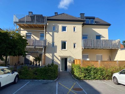Dachgeschosswohnung mit Balkon &amp; Parkplatz in zentraler Lage von Steyr