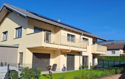 Loft-artige Familienwohnung mit Panoramablick im Massivholzhaus in Adnet