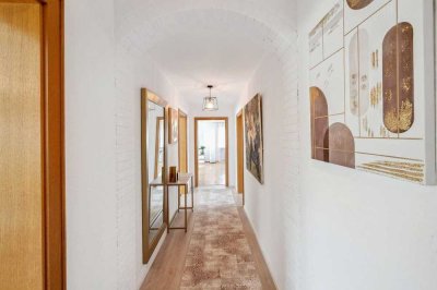 Helle Dreizimmerwohnung mit zwei Balkonen in ruhiger Lage