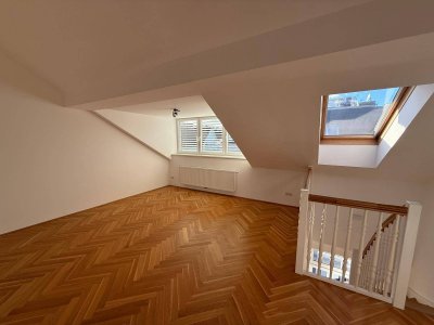 Panoramawohnung bei Schönbrunn: 120m² Maisonette mit 20m² nicht einsehbarer Terrasse und Blick bis Stephansdom/Karlskirche