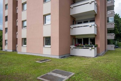 Schöne 4-Zimmer-Erdgeschosswohnung mit EBK in Kaarst