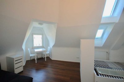 Charmantes Altbau-Dachgeschoss-Appartement in sehr guter Lage Pempelforts