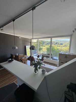 Geschmackvolle 2-Zimmer-Wohnung mit Balkon und EBK in Trier