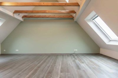 Haus-im-Haus Maisonette 117m² | Kamin | Parklage | opt.4 Zi.