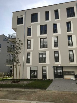 Helle 2-Zimmer-Wohnung mit Balkon