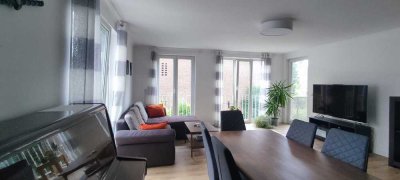 Helle, möblierte 2-Zimmer-Wohnung mit Balkon & Stellplatz in Hamburg-Schnelsen