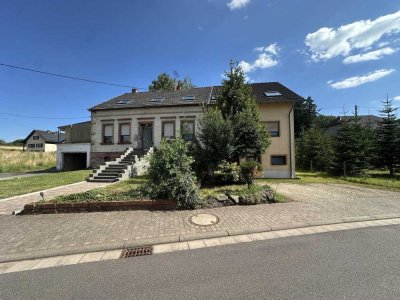 Freistehendes Zweifamilienhaus in wunderschöner Lage von Lebach