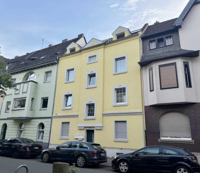 Gepflegte Wohnung mit Einbauküche in ruhiger und zentraler Lage!