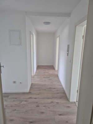Renovierte 2-Zimmer-Wohnung mit neuer Einbauküche in der Neckarstadt-Ost