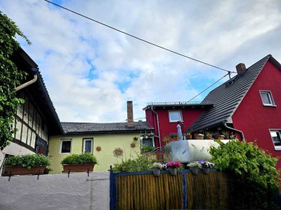 HAUS MIT 2 WOHNUNGEN IM ALTEN ORTSKERN VON TAUNUSSTEIN-NEUHOF ZU VERKAUFEN