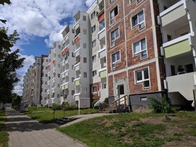 Renovierte 4-Raumwohnung mit Einbauküche im 5.Obergeschoss