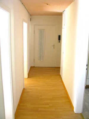 3 ZIMMER EIGENTUMSWOHNUNG MIT BALKON, TAGESLICHT-BADEZIMMER SOWIE KELLER UND DACHSPEICHER...