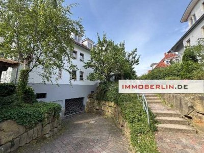 IMMOBERLIN.DE - Familienfreundliche Wohnung mit Südwestterrasse, Garten & Tiefgaragenstellplatz