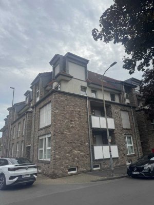 Helle 2,5-Zimmer Wohnung mit Balkon in Moers