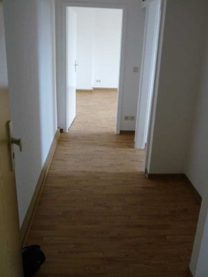 Schöne gepflegte 2-Raum-EG-Wohnung mit Balkon in Gröditz (Renditeobjekt) provisionsfrei
