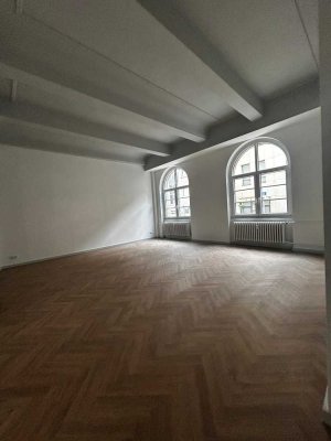 Geschmackvolle 2-Raum-Loft Wohnung mit gehobener Innenausstattung in Krefeld