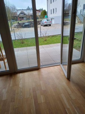 Barrierefreie 2-Zimmer Erdgeschosswohnung mit Terrasse und Garten