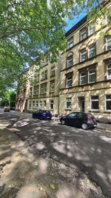Großzügige Etagenwohnung zu vermieten