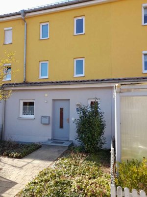 Ansprechendes und gepflegtes 5-Zimmer-Reihenhaus mit geh. Innenausstattung