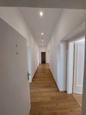 Innsbruck Wilten: 4 Zimmer Wohnung saniert | idealer Grundriss | perfekt für Anleger oder Eigennutzer | provisionsfrei