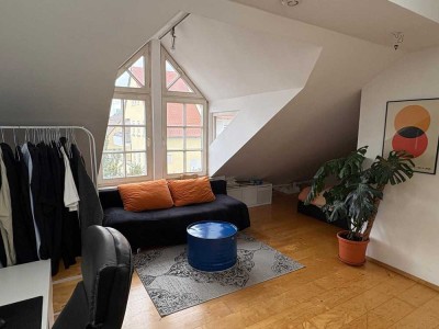 Gemütliches WG-Zimmer in Maisonette-WG mit Dachterrasse und EBK