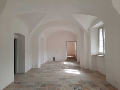 Erstbezug nach Sanierung: Geschmackvolle 3-Raum-Erdgeschosswohnung mit geh. Innenausstattung