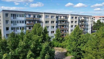 2-RWE, große Küche und Tageslichtbad