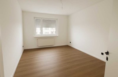Erstbezug nach Sanierung: 3-Zi.-Wohnung mit Balkon im 3. OG in Ludwigshafen-Süd