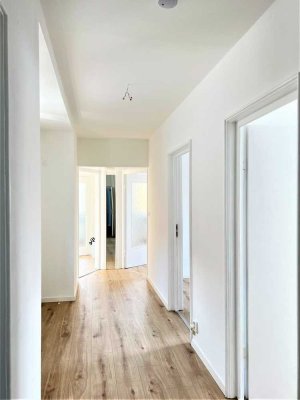 Kapitalanleger aufgepasst, hochwertig sanierte Wohnung an WG vermietet. Innenstadtlage