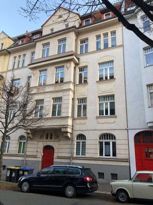 Tolle 2- Raumwohnung mit Balkon wieder zu vermieten!