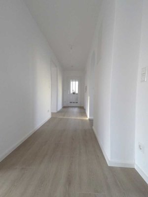 Perfekt für junge Paare: Stilvolle Wohnung mit Balkon und Nähe zur Altstadt