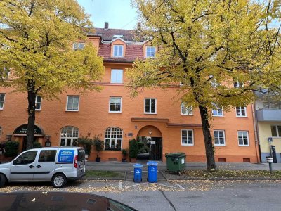 Charmanter Altbau in Top-Lage Harlaching – vermietete 2-Zimmer-Wohnung mit Wertsteigerungspotenzial