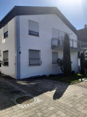 Privatverkauf !  Schöne und gepflegte Doppelhaushälfte - sofort beziehbar