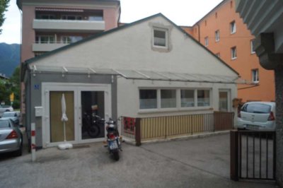 Wohnung mit Büro und Lagerraum