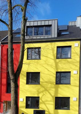 Erstbezug nach Kernsanierung:Helle 3-Zimmer-Dachgeschosswohnung in Düsseldorf-Holthausen