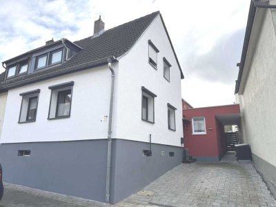 Doppelhaushälfte mit 2 Wohneinheiten und großem Garten  "GOLDBACH"