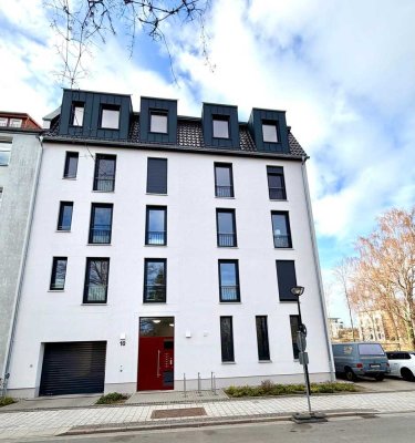 Rostock: Exklusive 2-Zimmerwohnung mit Balkon & PKW-Stellplatz in Stadtmitte