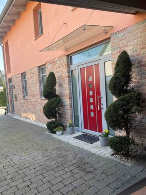 Einfamilienhaus Doppelhaushälfte in Wedel Nähe Elbe (privat) inkl. Gewerberaummöglichkeit