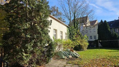 Altstadtjuwel mit 5 Top-WE, Dachterrasse & Remise auf großem Areal
