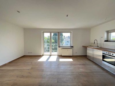 *GEMÜTLICHE 2 ZI WOHNUNG MIT SÜD AUSRICHTUNG* - IM DÜSSELTAL