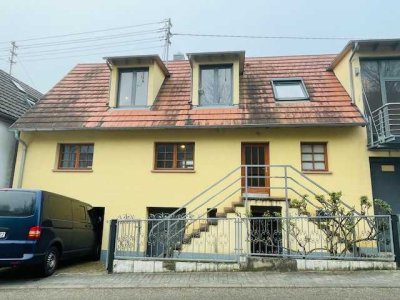 Provisionsfrei!!! Einfamilienhaus mit geh. Innenausstattung und riesigem Wintergarten
