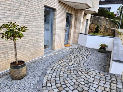 Purer Wohlfühlfaktor! Sanierte 3- Zimmer Eigentumswohnung mit Stil