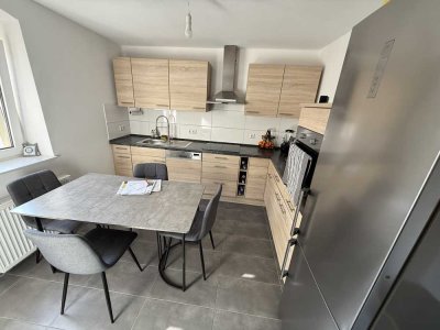 Zentral gelegenes Zweifamilienhaus mit viel Ausbaureserve in Ittlingen