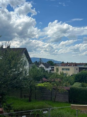 3-Zimmer-Wohnung im 1.OG mit großer Terrasse und Sonne von morgens bis abends!