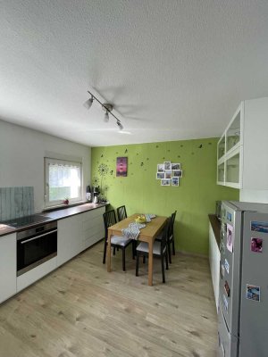 Untervermietung dieser attraktiven 2-Zimmer-Wohnung mit Einbauküche im Duisburger Süden