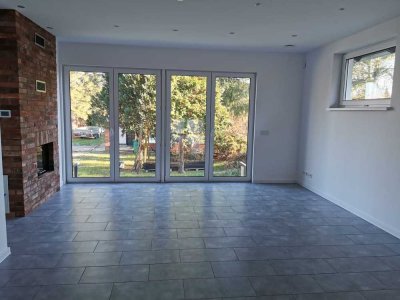 Erstbezug in Bestlage: Exklusive 4-Zimmer-Maisonette mit Terrasse, Garten, Kamin, perfekte Anbindung