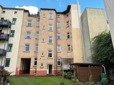 Große DG-Wohnung – ausgebaut 2000 – langfristig wertstabil